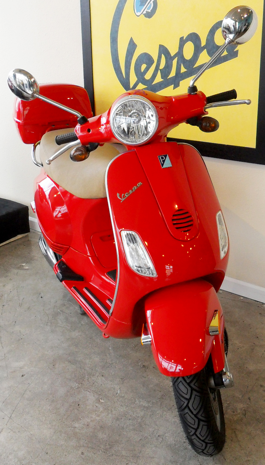 2006-lx-150-front | Vespa Portland